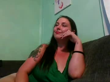 naomitwonhalfme